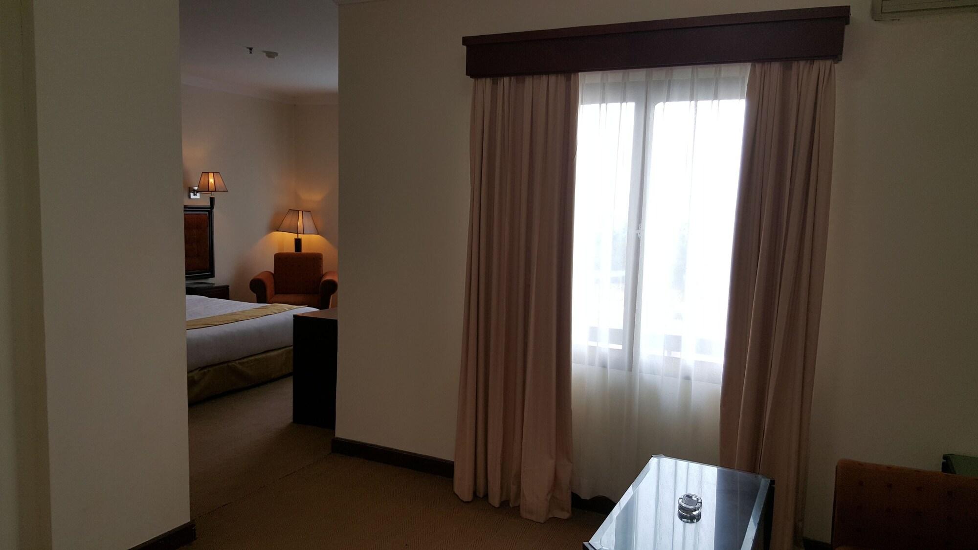 Harbourbay Amir Hotel Batam Exterior foto